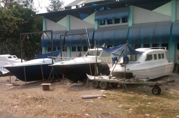 galangan-fiberboat-indonesia1